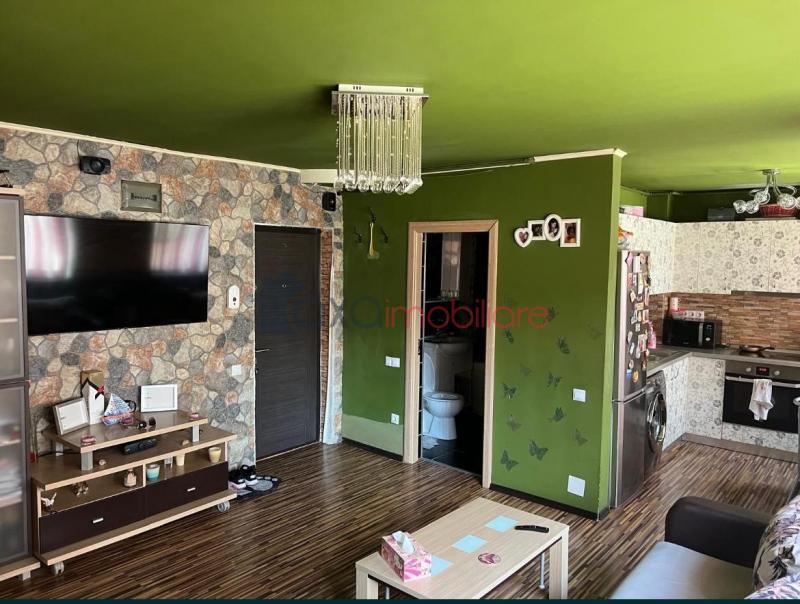Apartament 3 camere de vanzare in Floresti