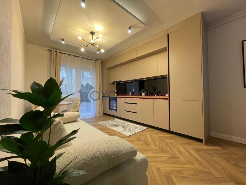 Apartment 3 rooms for sell in Floresti